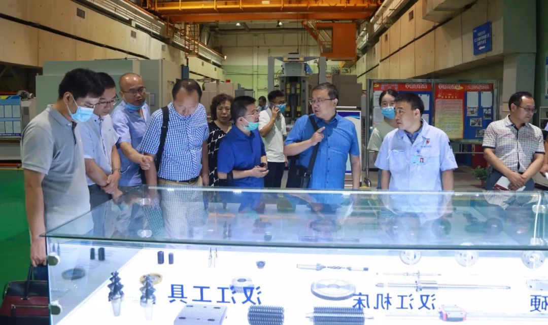 省委黨校調(diào)研組一行到秦川集團(tuán)開(kāi)展專題調(diào)研