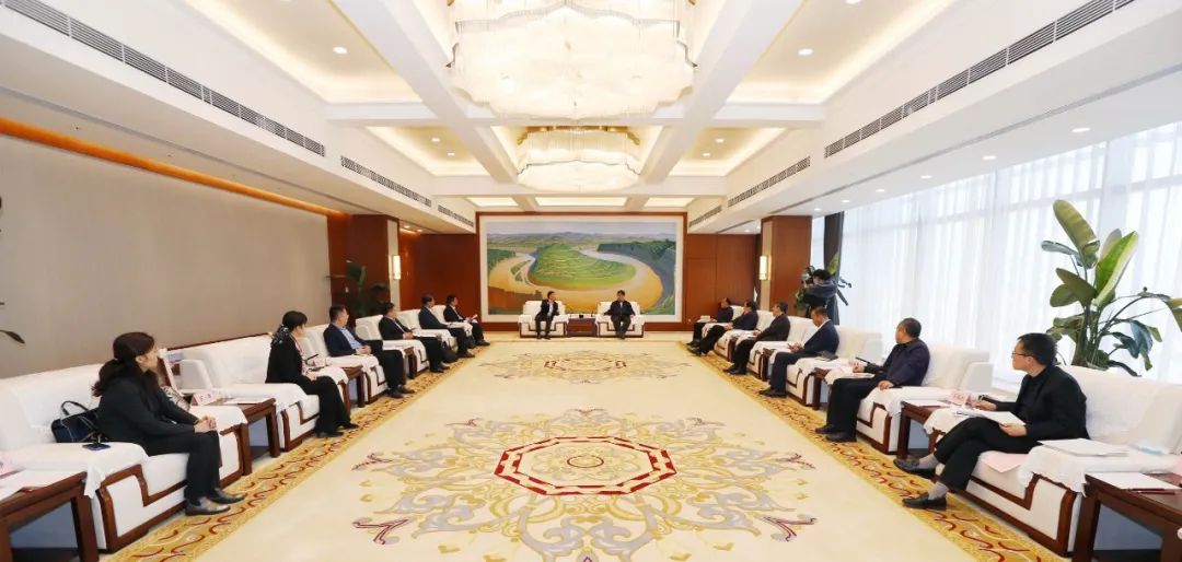 秦川集團與延長石油集團簽署戰略合作框架協議