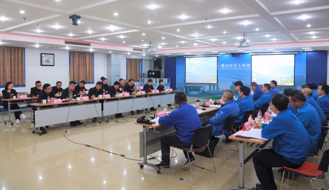 陜西延長石油機(jī)械裝備制造有限公司執(zhí)行董事、總經(jīng)理張博一行到秦川集團(tuán)交流座談