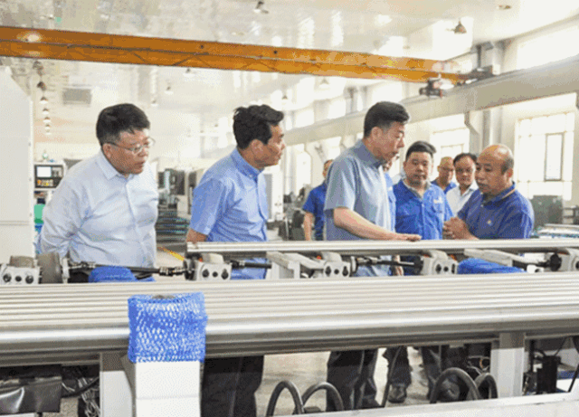 嚴鑒鉑赴漢中片區企業調研指導工作