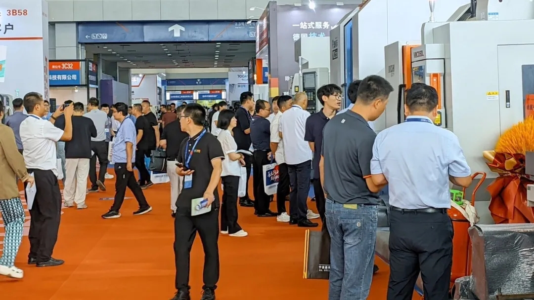 【展會資訊】秦川系列產品“亮眼”寧波機床展