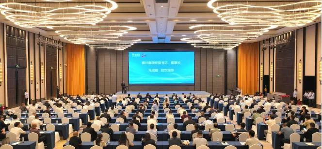 【60年慶 · 工廠開放日】數智秦川·裝備領航—誠邀用戶感恩答謝“回家之旅” 誓與用戶攜手共進“未來之約”